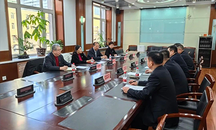 qy千亿球友会董事长胡晓萍、总裁芦传有赴黑龙江省药品监督管理局座谈交流
